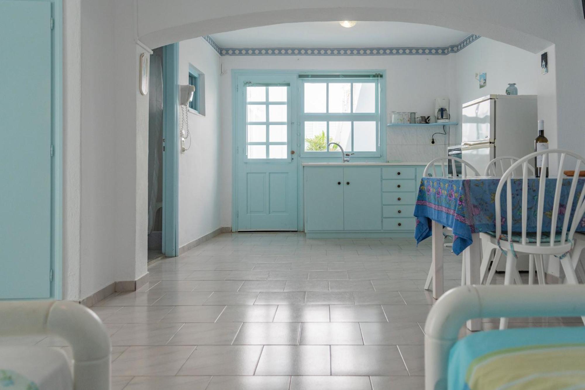 Paroscarmel Studio-Apartment Logaras Exterior photo